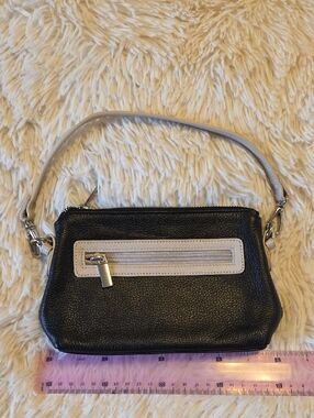 Danier,Black and Cream Women's Leather Wristlet Shoulder Bag